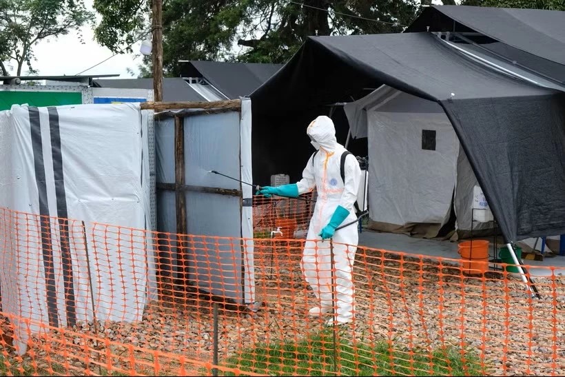 ebola_pt.jpg